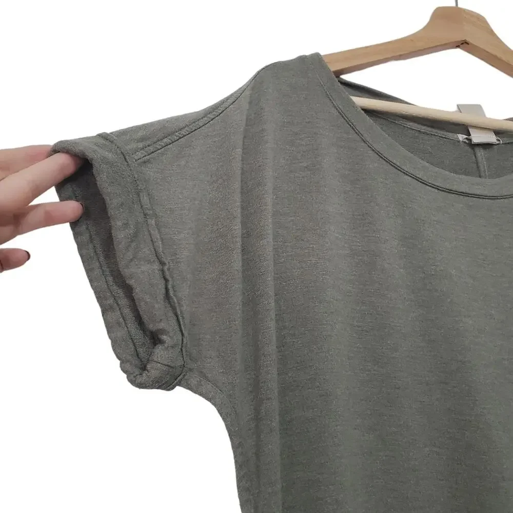 Matty M | Weighted Cuffed Short Sleeve Rounded Hem Tee